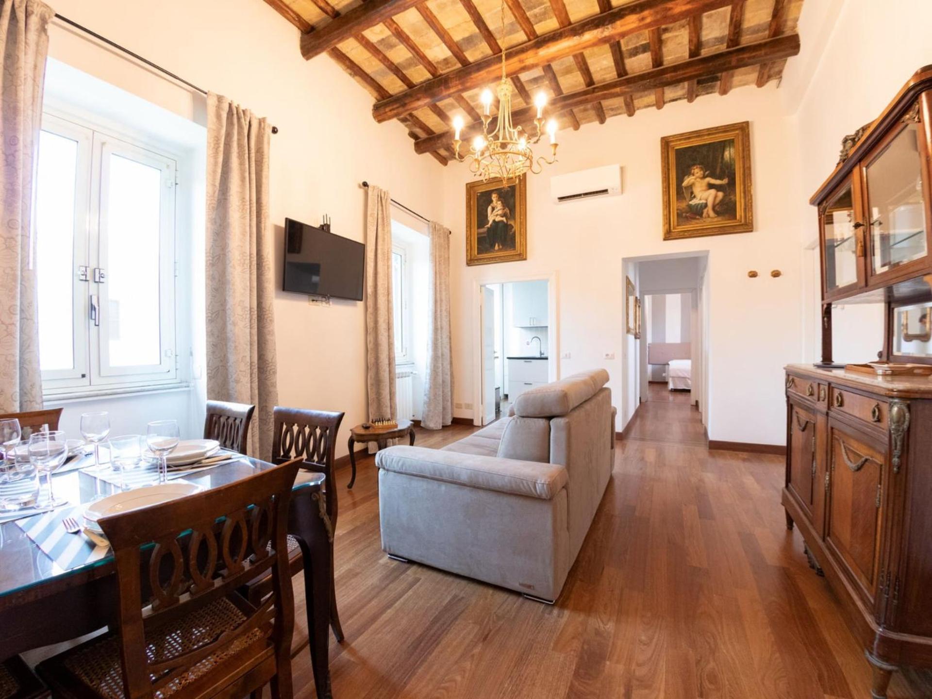 Apartment The Rent - Spacious Multi-room On Via Cavour *
