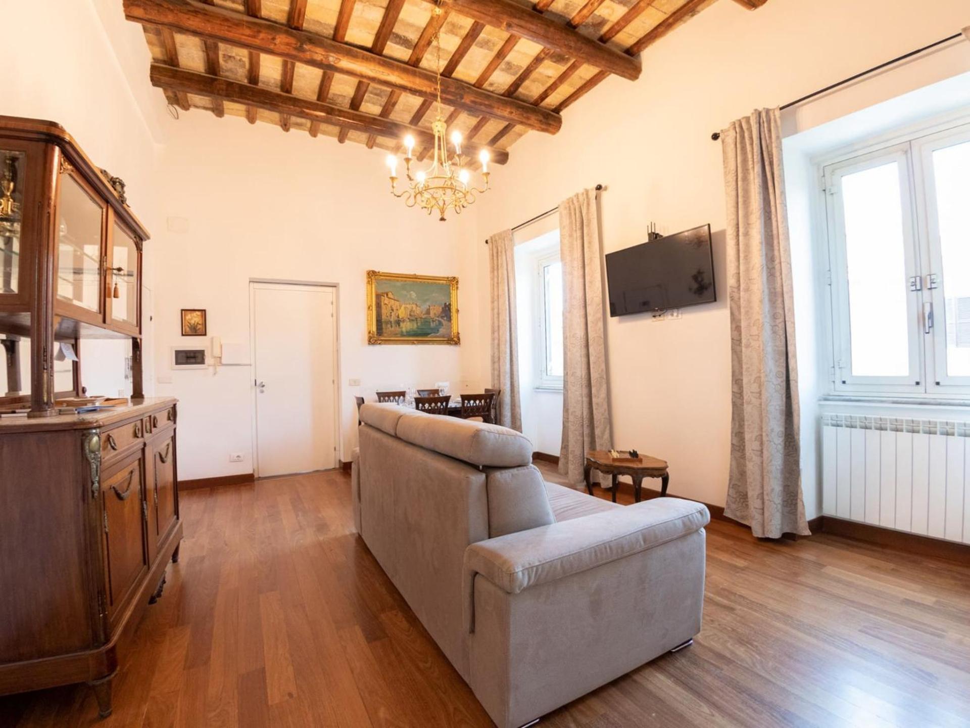 The Rent - Spacious Multi-room On Via Cavour Apartment *