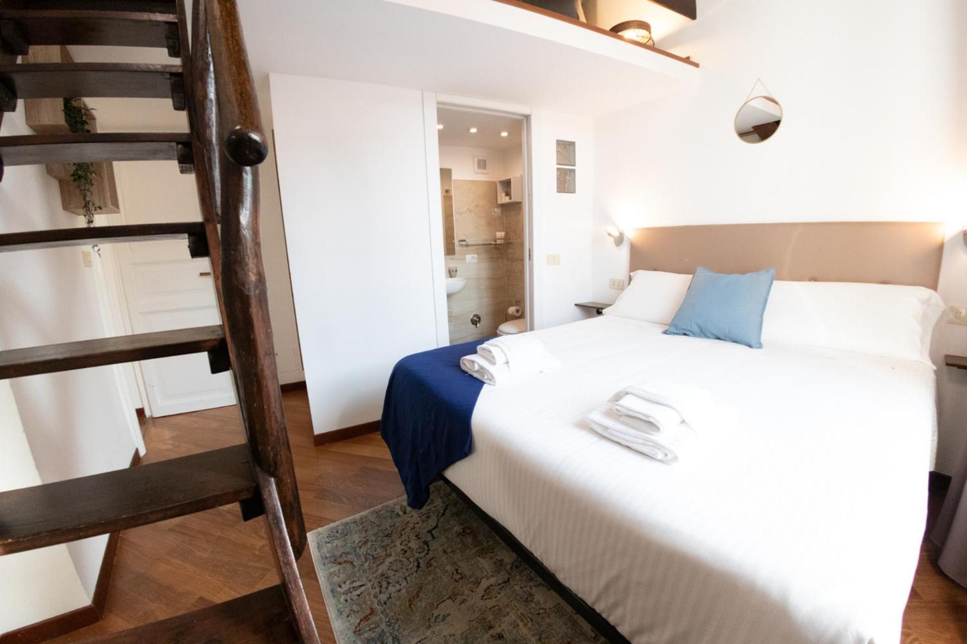 The Rent - Spacious Multi-room On Via Cavour