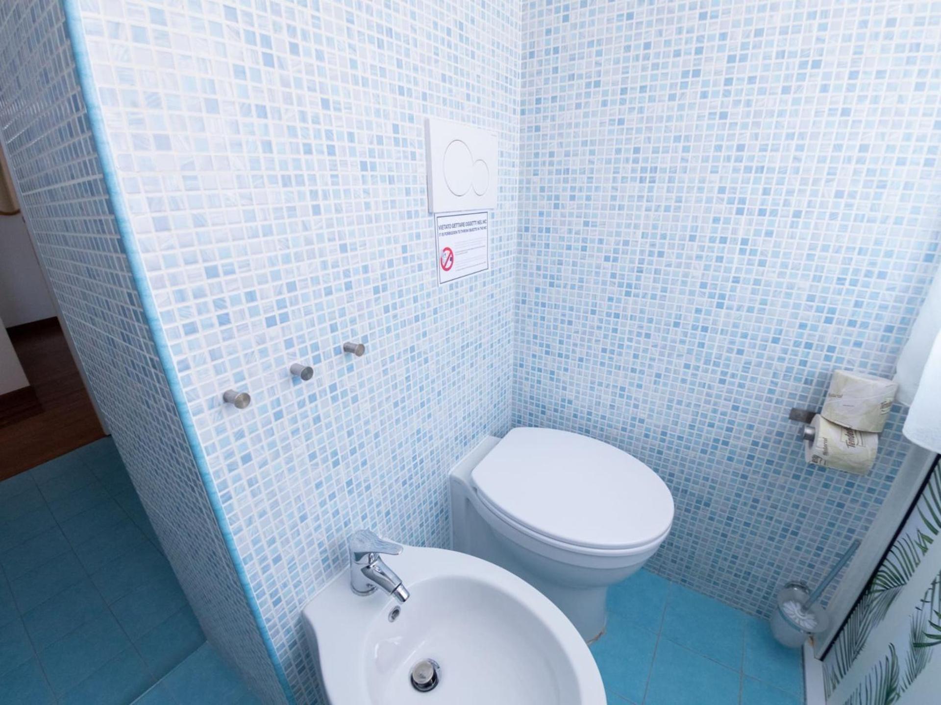 Apartment The Rent - Spacious Multi-room On Via Cavour *
